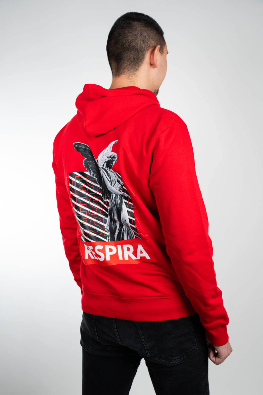 Red Hoodie Respira
